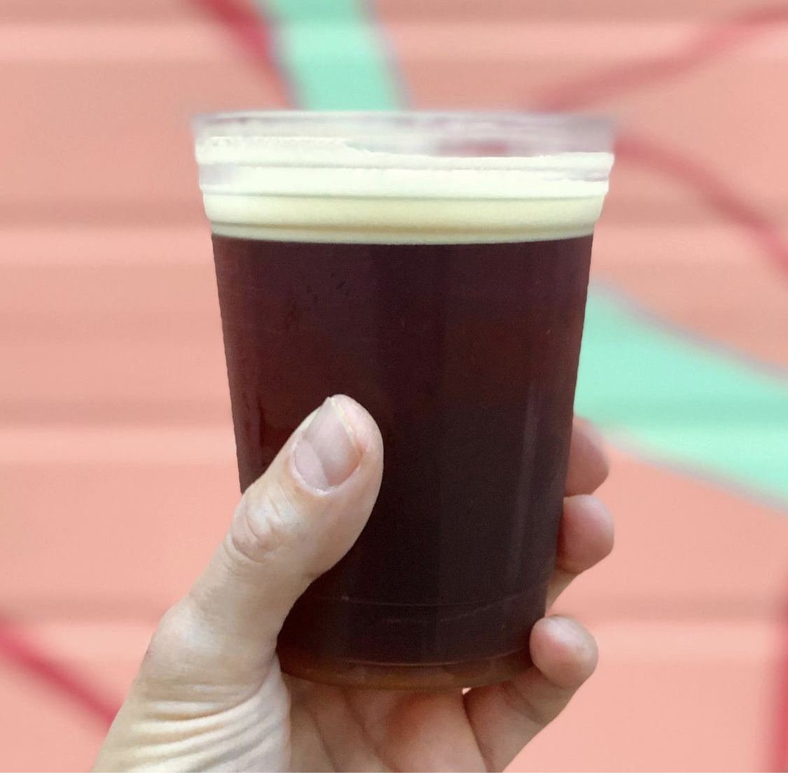 Guide to nitro cold brew vs. regular cold brew